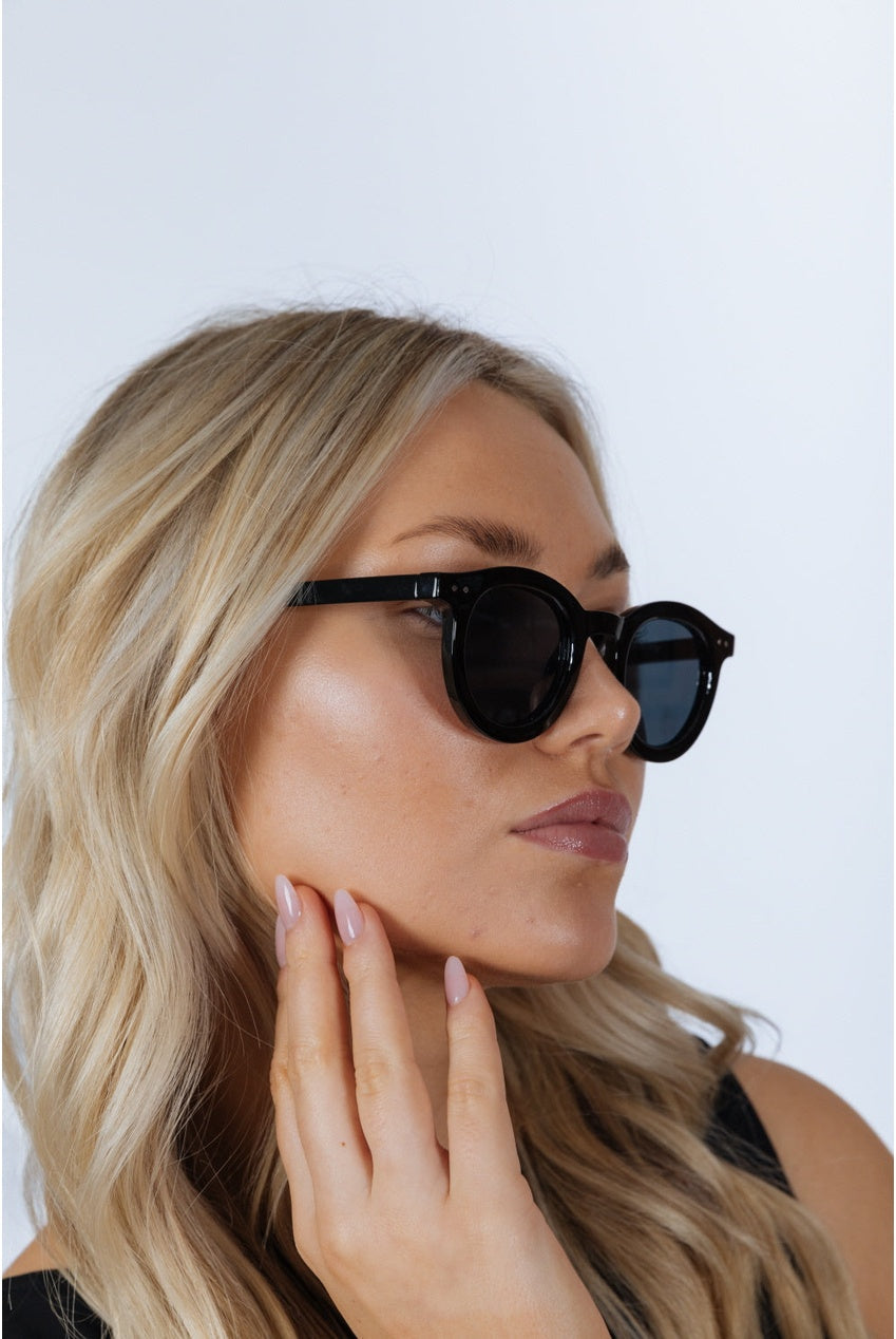 Bold Rounded Sunglasses In Black by SVNX