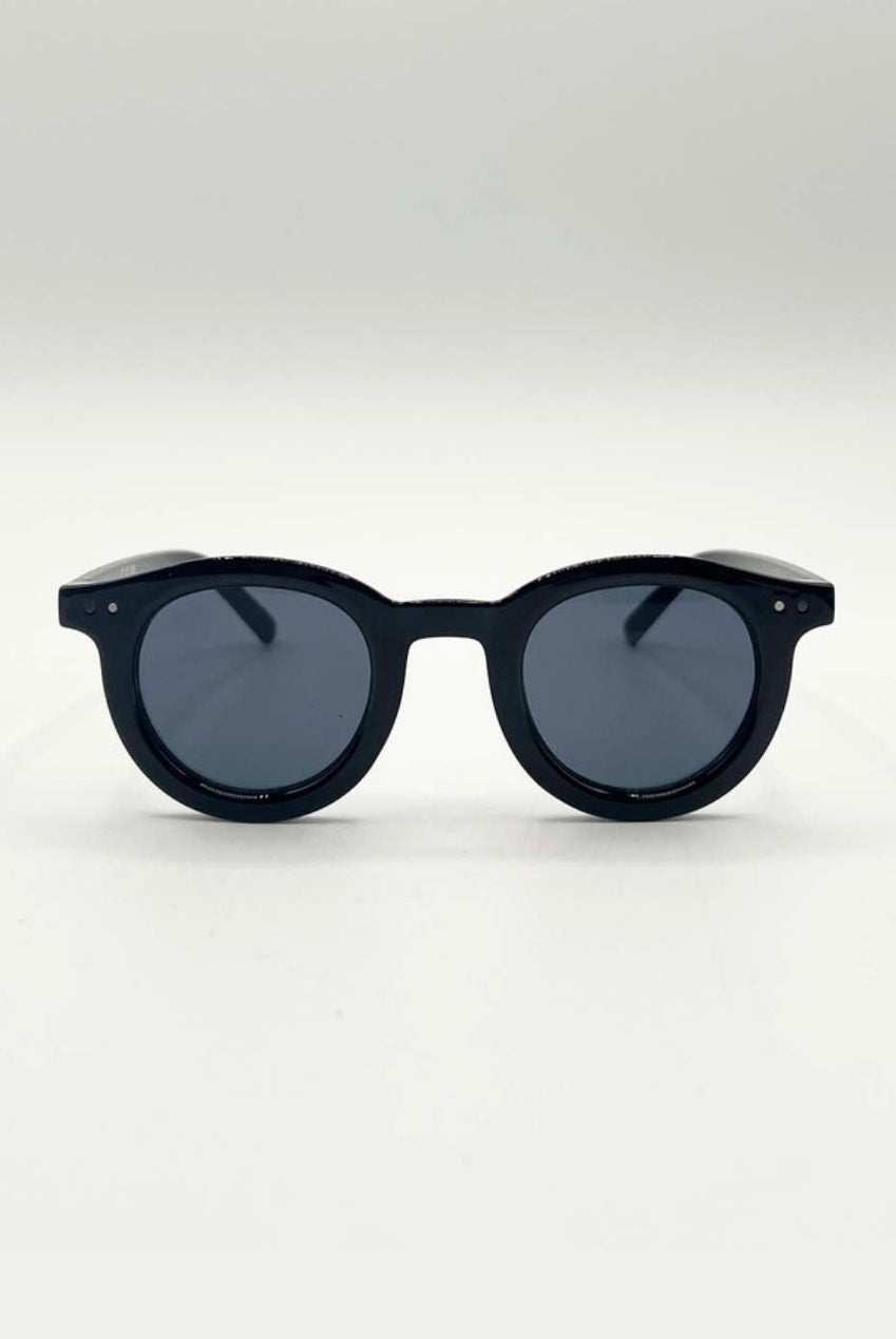 Bold Rounded Sunglasses In Black by SVNX